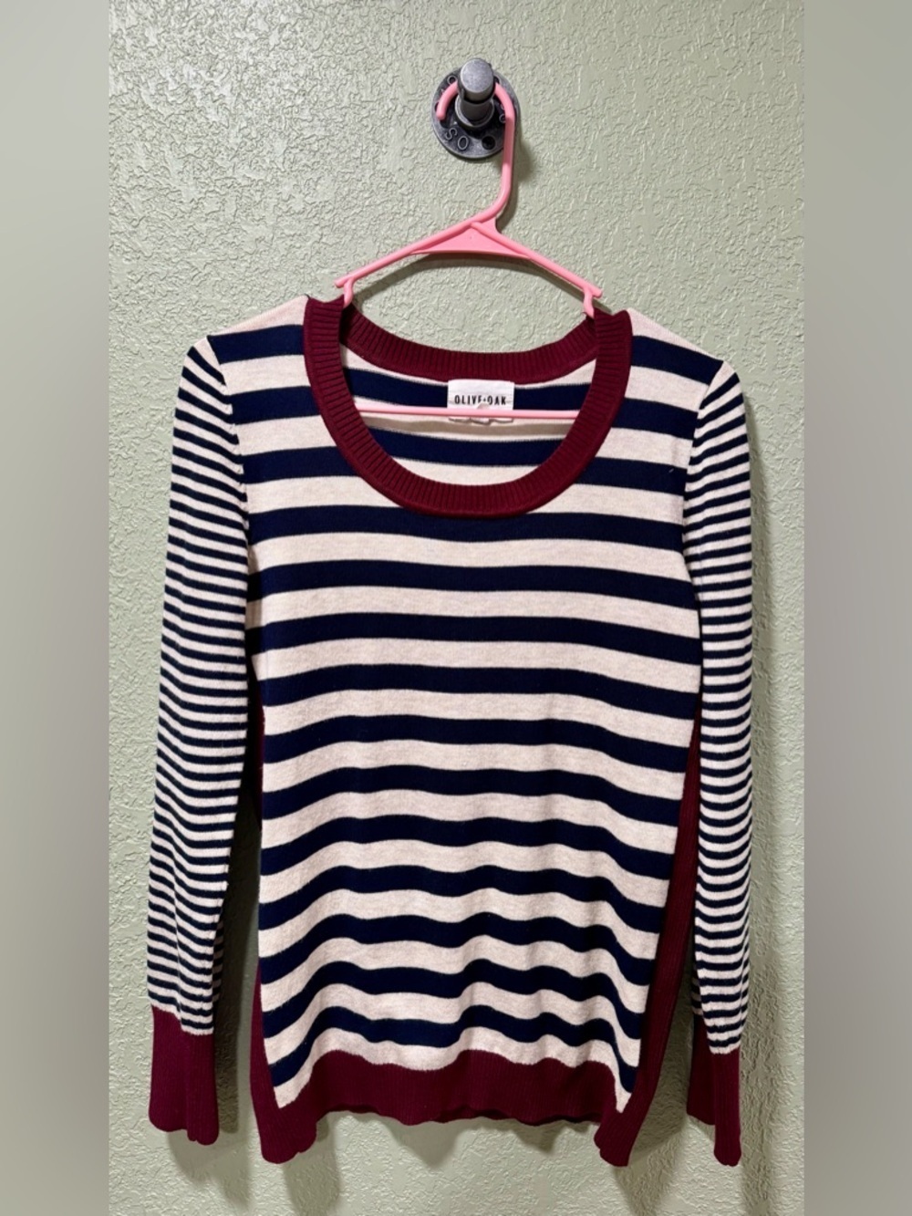 Olive & Oak Striped Knit Top in Navy, White & Burgundy Size M